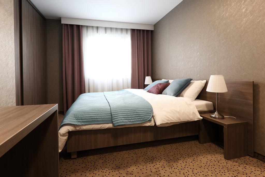 Hotel Porto Radomsko Dış mekan fotoğraf