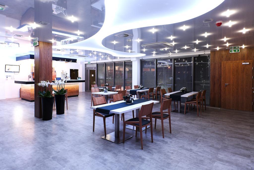 Hotel Porto Radomsko Dış mekan fotoğraf